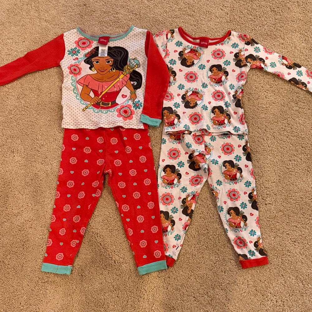 Girls Pajama Set with Princess Graphic. Disney. EUC. 2 sets. Comfortable.